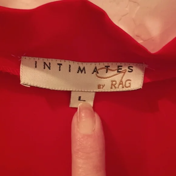 Robe - Picture 6 of 7